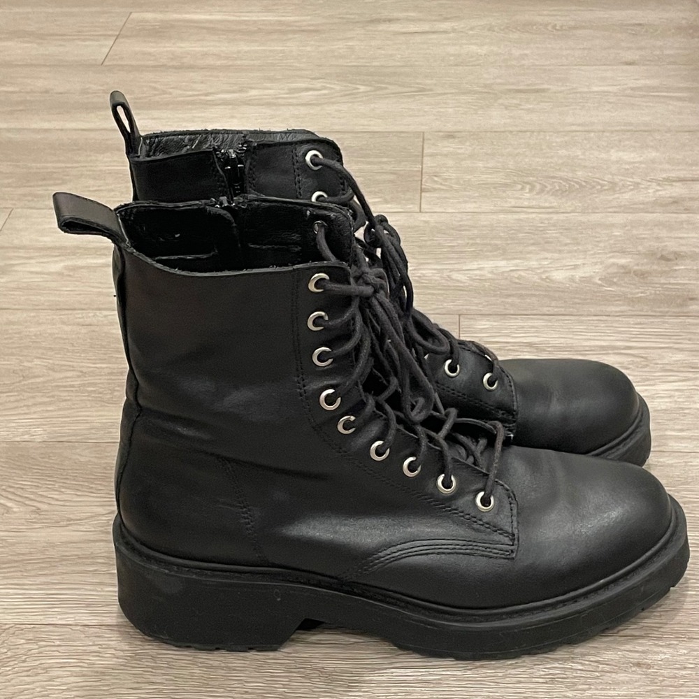 Steve Madden Tornado Womens Black Leather Boots Whimsigoth Grunge Combat 10M - Picture 8 of 11